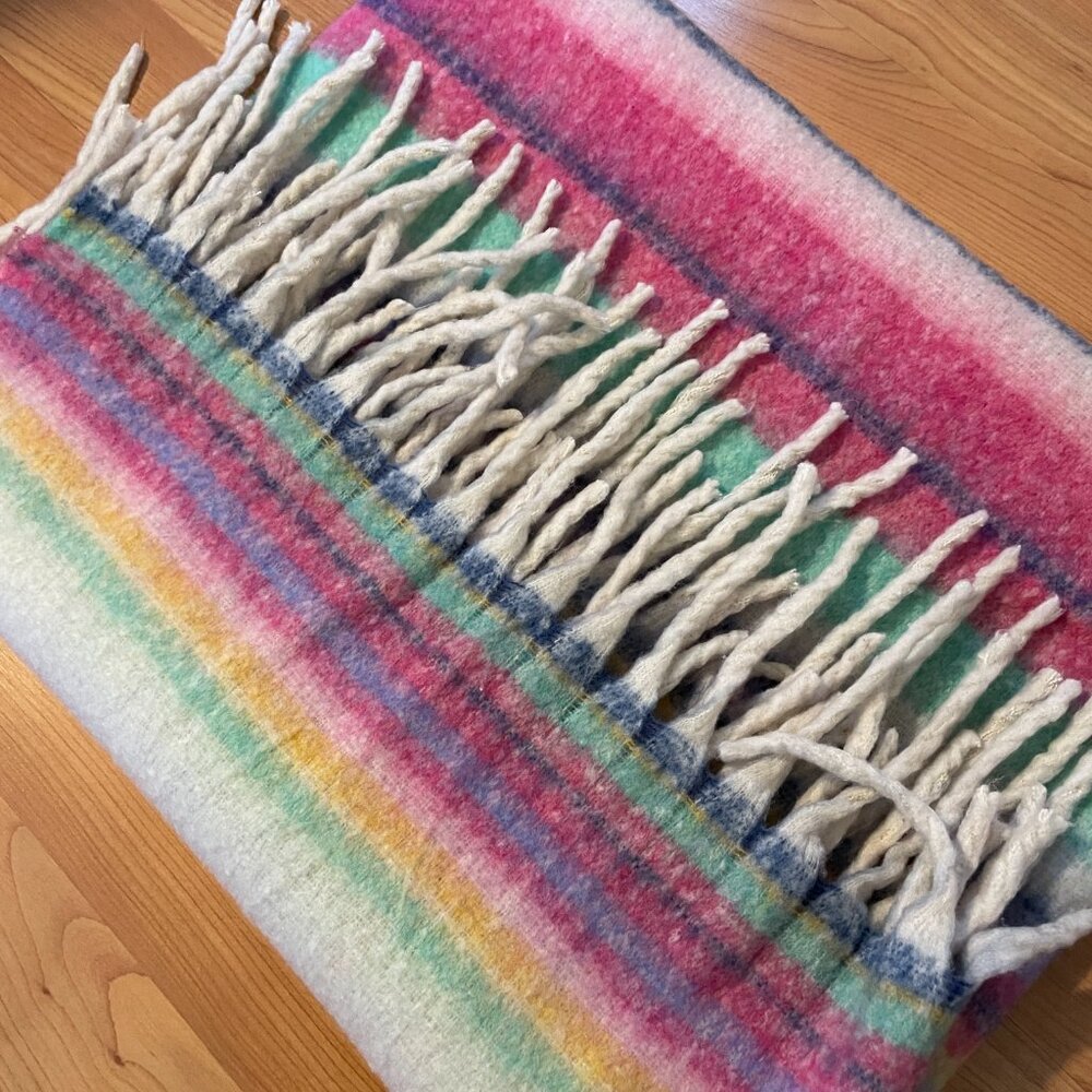 FREE PEOPLE Fringe Throw Blanket - SO soft!!